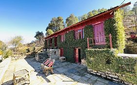 Itmenaan Estate In The Himalayas